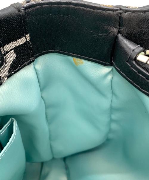 COACH（コーチ）COACH (コーチ) ハンプトンズ シグネチャー ブラック×グレーの古着・服飾アイテム
