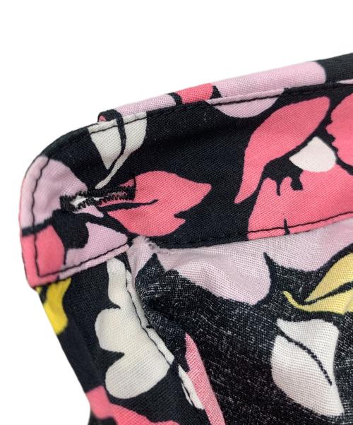 Kate Spade（ケイトスペード）Kate Spade (ケイトスペード) フラワープリントシャツワンピース ピンク×ブラック サイズ:4の古着・服飾アイテム