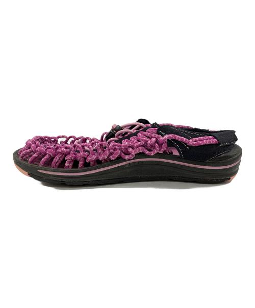 KEEN（キーン）KEEN (キーン) サンダル ユニーク ブラック×ピンク サイズ:24.5の古着・服飾アイテム
