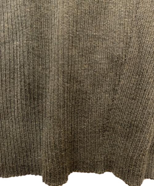 crewre（クルーレ）crewre (クルーレ) フロントフライニットワンピース カーキ サイズ:3の古着・服飾アイテム