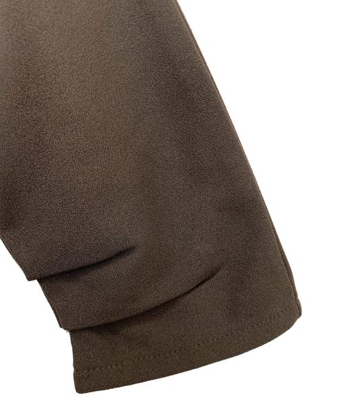 crewre（クルーレ）crewre (クルーレ) ジョーゼットシェイプワンピース ブラウン サイズ:3の古着・服飾アイテム