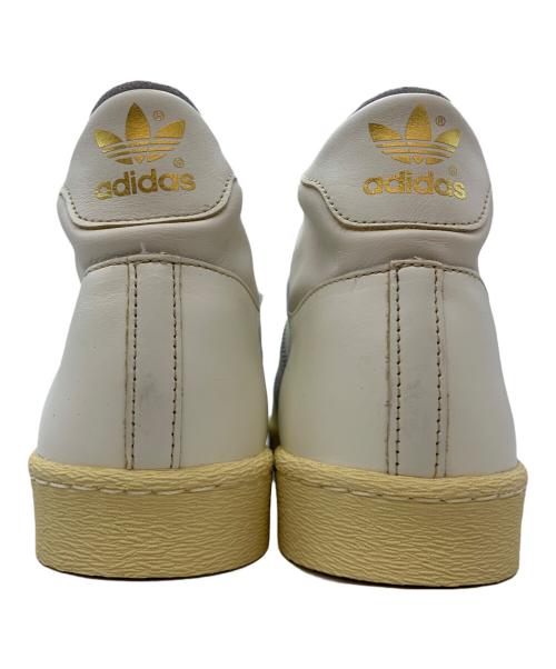adidas（アディダス）adidas (アディダス) スニーカー ホワイト サイズ:27.5の古着・服飾アイテム