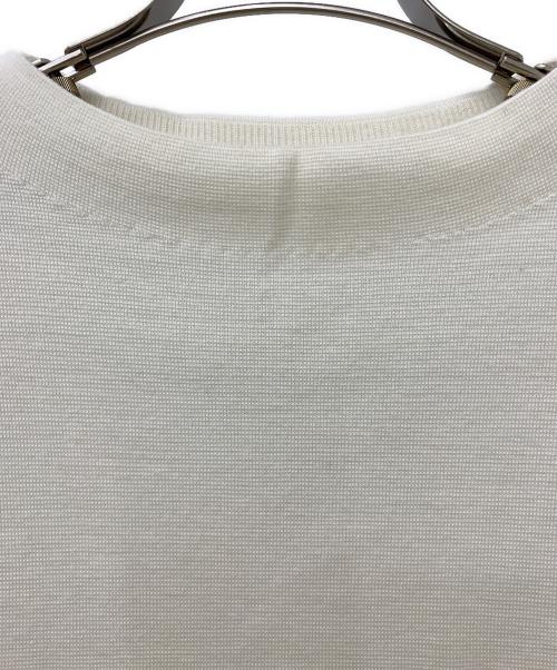 UNTITLED（アンタイトル）UNTITLED (アンタイトル) 薄手ニット アイボリー サイズ:2の古着・服飾アイテム