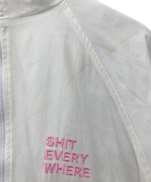 FUCKING AWESOME（ファッキンオーサム）FUCKING AWESOME (ファッキンオーサム) SHIT EVERY WHERE JACKET ホワイト サイズ:Lの古着・服飾アイテム