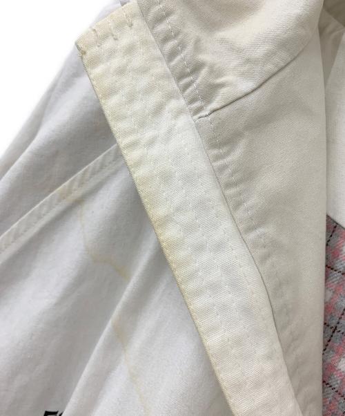 FUCKING AWESOME（ファッキンオーサム）FUCKING AWESOME (ファッキンオーサム) SHIT EVERY WHERE JACKET ホワイト サイズ:Lの古着・服飾アイテム