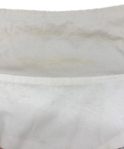 FUCKING AWESOME（ファッキンオーサム）FUCKING AWESOME (ファッキンオーサム) SHIT EVERY WHERE JACKET ホワイト サイズ:Lの古着・服飾アイテム