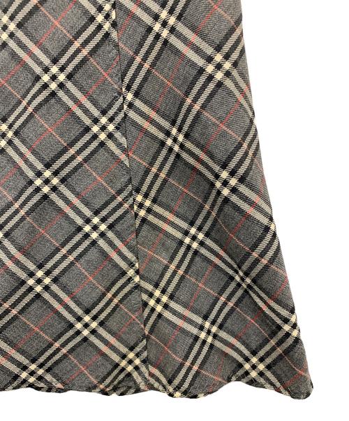BURBERRY BLUE LABEL（バーバリー ブルー レーベル）BURBERRY BLUE LABEL (バーバリー ブルー レーベル) チェックスカート グレー サイズ:36の古着・服飾アイテム