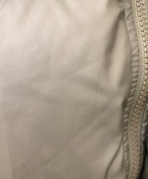 Pyrenex（ピレネックス）Pyrenex (ピレネックス) CHALONダウンジャケット カーキ サイズ:JP Lの古着・服飾アイテム