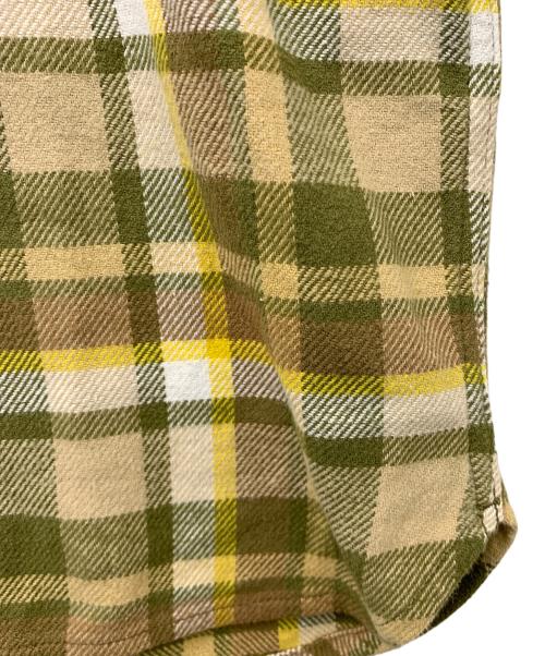 LEVI'S（リーバイス）LEVI'S (リーバイス) フーディ長袖シャツ イエロー サイズ:XLの古着・服飾アイテム