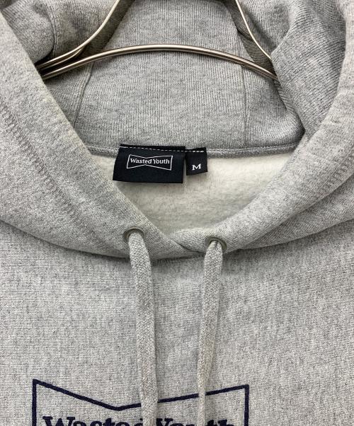 WASTED YOUTH（ウェイステッドユース）WASTED YOUTH (ウェイステッドユース) プルオーバーパーカー グレー サイズ:Mの古着・服飾アイテム