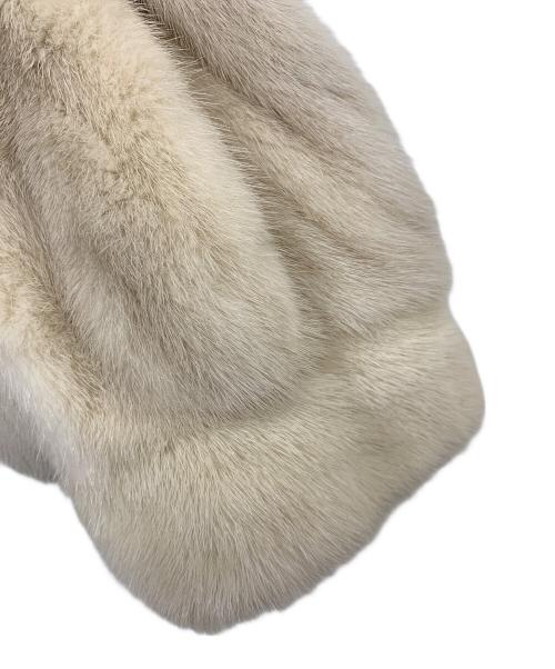 CARVEN FURS（カルヴェンファー）carven furs (カルヴェンファー) ファーコート ベージュ サイズ:不明の古着・服飾アイテム