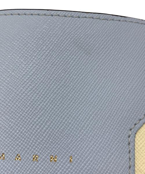 MARNI（マルニ）MARNI (マルニ) トランク バイフォールドウォレット ブルー×ホワイトの古着・服飾アイテム