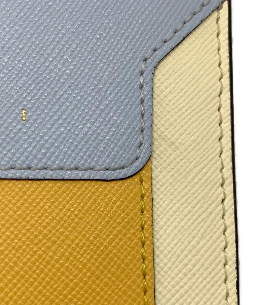 MARNI（マルニ）MARNI (マルニ) トランク バイフォールドウォレット ブルー×ホワイトの古着・服飾アイテム