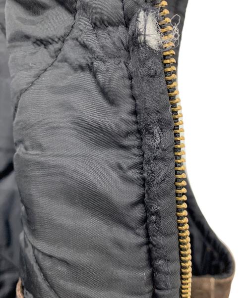 CarHartt（カーハート）CarHartt (カーハート) ダックベスト ブラウン サイズ:Mの古着・服飾アイテム