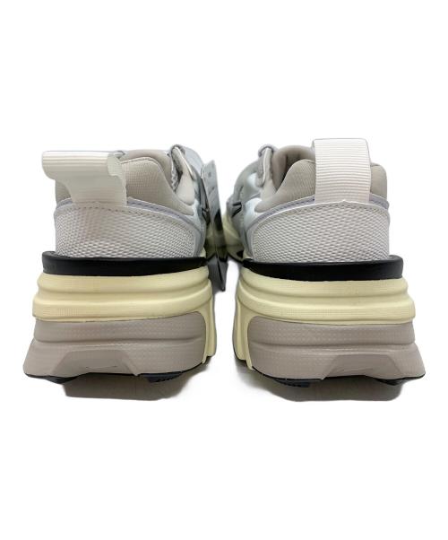 NIKE（ナイキ）NIKE (ナイキ) V2K Run Shoes ホワイト×シルバー サイズ:28の古着・服飾アイテム