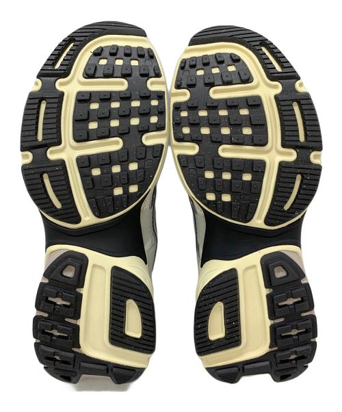 NIKE（ナイキ）NIKE (ナイキ) V2K Run Shoes ホワイト×シルバー サイズ:28の古着・服飾アイテム