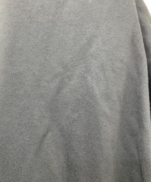 is-ness（イズネス）is-ness (イズネス) BALLOON COLOR BLOCK L/S TEE ブラック×グレー サイズ:Mの古着・服飾アイテム