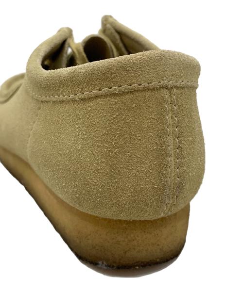 CLARKS ORIGINALS（クラークス オリジナルズ）CLARKS ORIGINALS (クラークス オリジナルズ) ワラビーシューズ ベージュ サイズ:25.5の古着・服飾アイテム