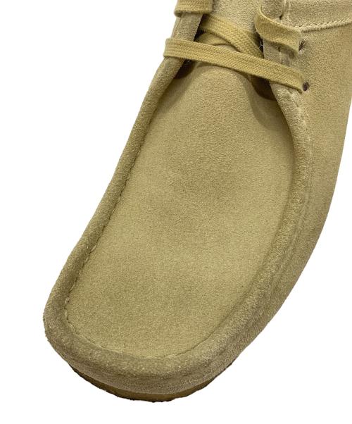 CLARKS ORIGINALS（クラークス オリジナルズ）CLARKS ORIGINALS (クラークス オリジナルズ) ワラビーシューズ ベージュ サイズ:25.5の古着・服飾アイテム