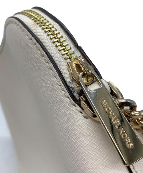 MICHAEL KORS（マイケルコース）MICHAEL KORS (マイケルコース) JET SET TRAVEL MD DOME XBODY アイボリーの古着・服飾アイテム