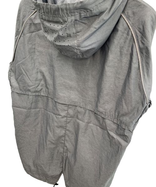 PUMA（プーマ）PUMA (プーマ) STAMPD (スタンプド) ウインドブレーカー グレー サイズ:Lの古着・服飾アイテム