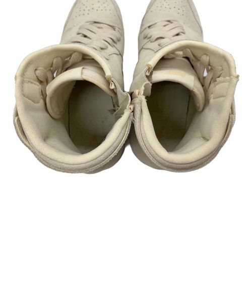 NIKE（ナイキ）NIKE (ナイキ) スニーカー ベージュ サイズ:24.5ｃｍの古着・服飾アイテム