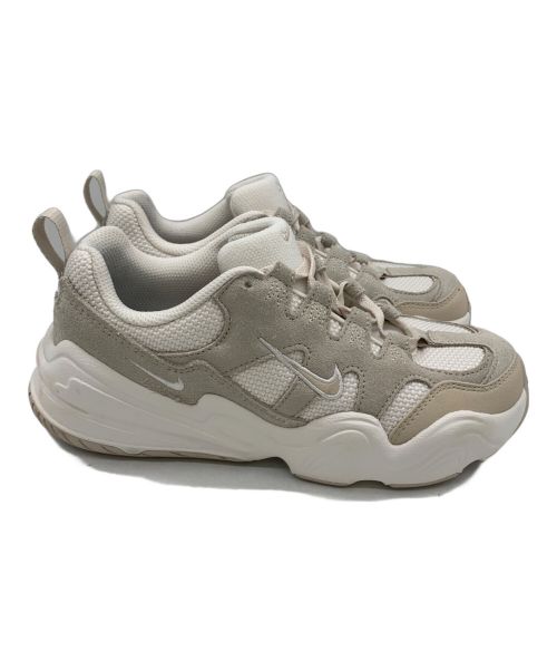 NIKE（ナイキ）NIKE (ナイキ) W TECH HERA グレー×ホワイト サイズ:22.5cmの古着・服飾アイテム
