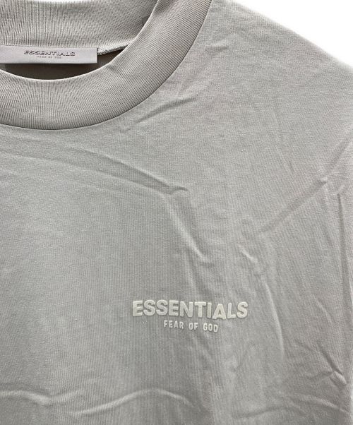FOG ESSENTIALS（フィアオブゴッド エッセンシャル）FOG ESSENTIALS (フィアオブゴッド エッセンシャル) ロゴカットソー ベージュ サイズ:Lの古着・服飾アイテム