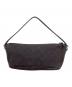 GUCCI (グッチ) アクセサリーポーチ ブラック：17000円