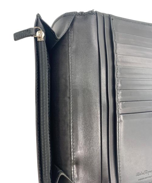 Salvatore Ferragamo（サルヴァトーレ フェラガモ）Salvatore Ferragamo (サルヴァトーレ フェラガモ) 長財布 ブラックの古着・服飾アイテム