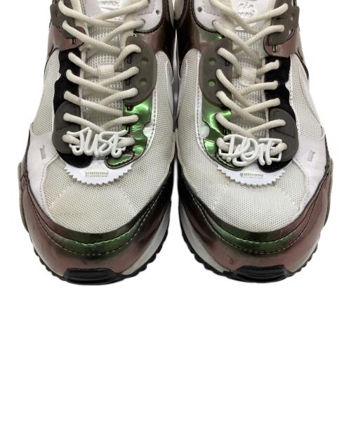 NIKE（ナイキ）NIKE (ナイキ) ローカットスニーカー ホワイト×ブラウン サイズ:27cmの古着・服飾アイテム