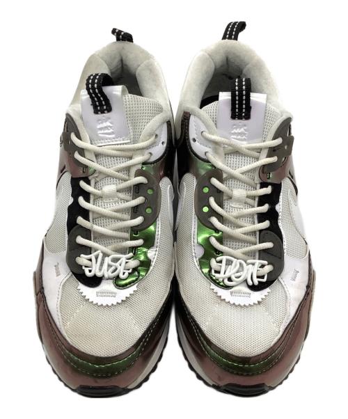 NIKE（ナイキ）NIKE (ナイキ) ローカットスニーカー ホワイト×ブラウン サイズ:27cmの古着・服飾アイテム