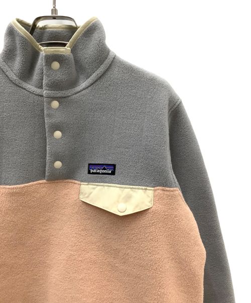 Patagonia（パタゴニア）Patagonia (パタゴニア) シンチラ・スナップT・プルオーバー ベージュ×グレー×ピンク サイズ:XSの古着・服飾アイテム