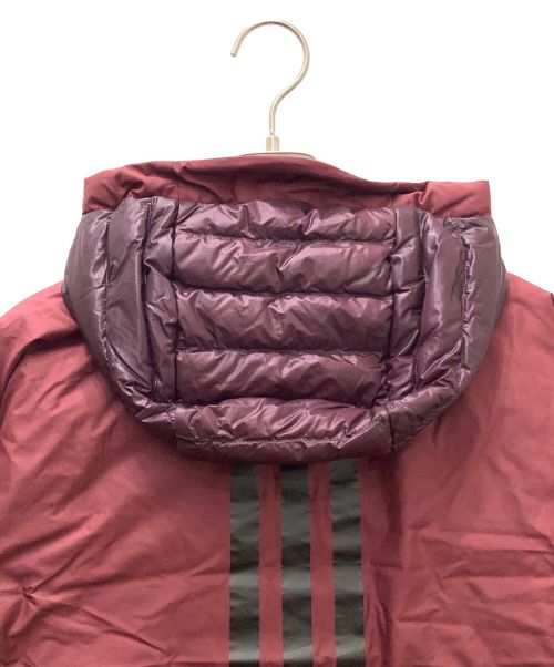 adidas（アディダス）adidas (アディダス) ダウンジャケット レッド サイズ:Ｓ 未使用品の古着・服飾アイテム