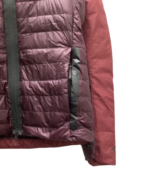 adidas（アディダス）adidas (アディダス) ダウンジャケット レッド サイズ:Ｓ 未使用品の古着・服飾アイテム