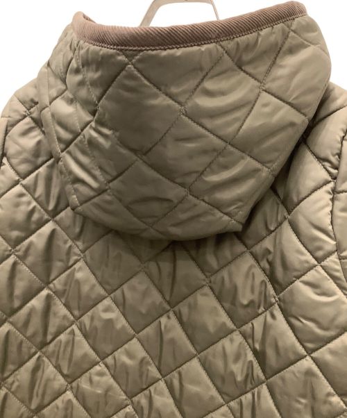 LAVENHAM（ラベンハム）LAVENHAM (ラベンハム) キルティングコート ベージュ サイズ:Ｍの古着・服飾アイテム
