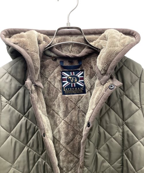 LAVENHAM（ラベンハム）LAVENHAM (ラベンハム) キルティングコート ベージュ サイズ:Ｍの古着・服飾アイテム