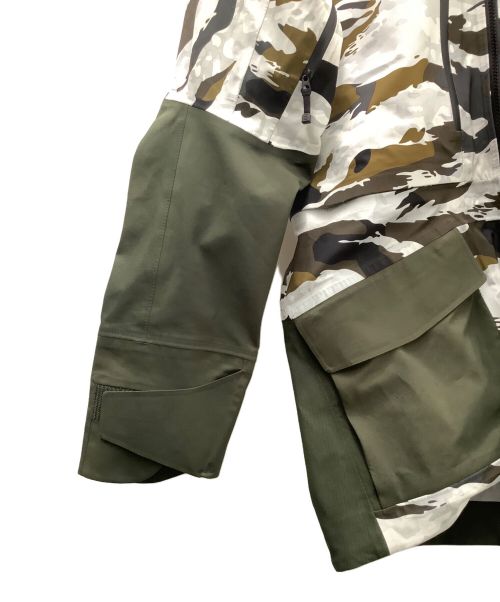 THE NORTH FACE（ザ ノース フェイス）THE NORTH FACE (ザ ノース フェイス) フューチャーライトエーキャドジャケット グリーン×ホワイト サイズ:Ｓの古着・服飾アイテム