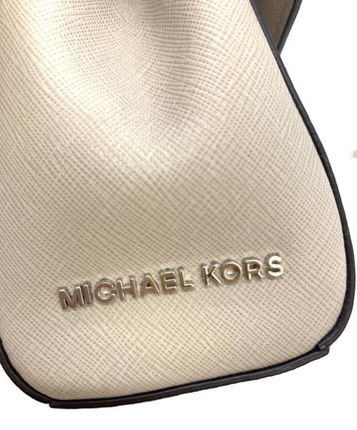 MICHAEL KORS（マイケル・コース）MICHAEL KORS (マイケル・コース) ショルダーバッグ グレーの古着・服飾アイテム