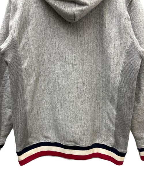 Champion（チャンピオン）Champion (チャンピオン) プルオーバーパーカー グレー サイズ:Ｍの古着・服飾アイテム