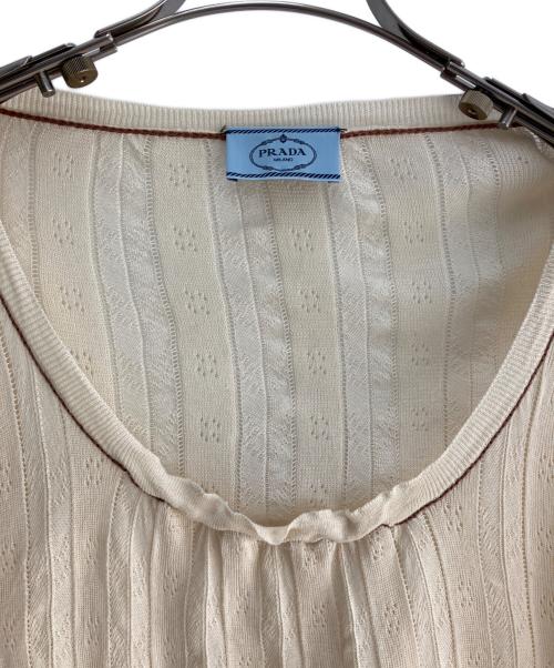 PRADA（プラダ）PRADA (プラダ) ラウンドネックニット ベージュ サイズ:42の古着・服飾アイテム