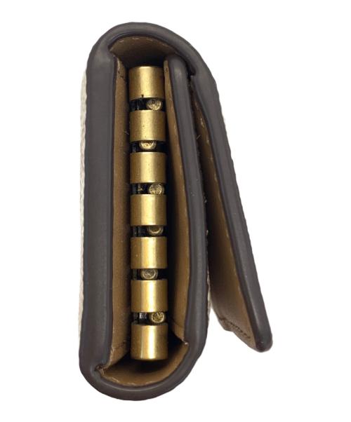 COACH（コーチ）COACH (コーチ) 6連キーケース ベージュ×ホワイトの古着・服飾アイテム