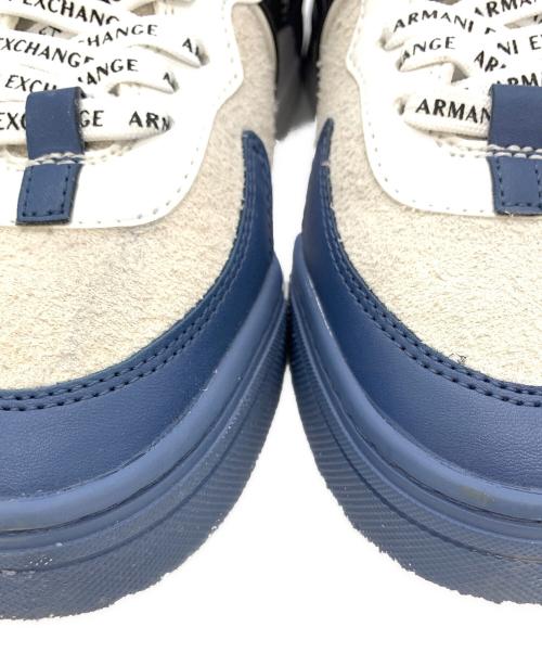 ARMANI EXCHANGE（アルマーニ エクスチェンジ）ARMANI EXCHANGE (アルマーニ エクスチェンジ) ローカットスニーカー ネイビー×グレー サイズ:24.3cmの古着・服飾アイテム