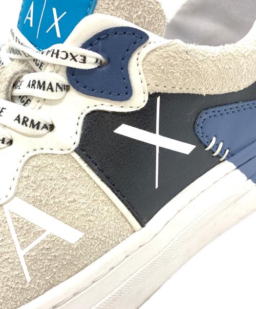 ARMANI EXCHANGE（アルマーニ エクスチェンジ）ARMANI EXCHANGE (アルマーニ エクスチェンジ) ローカットスニーカー ネイビー×グレー サイズ:24.3cmの古着・服飾アイテム