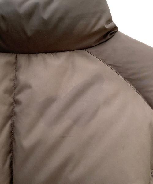 Diaspora Skateboards（ディアスポラスケートボードズ）Diaspora skateboards (ディアスポラスケートボードズ) Warped Grid Down Jacket ブラウン サイズ:XLの古着・服飾アイテム