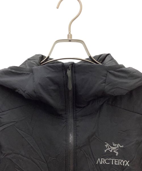 ARC'TERYX（アークテリクス）ARC'TERYX (アークテリクス) アトムフーディ ブラック サイズ:XSの古着・服飾アイテム
