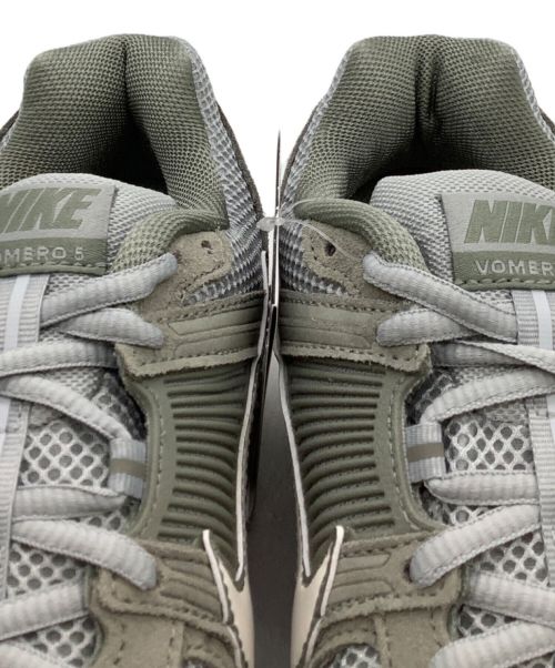 NIKE（ナイキ）NIKE (ナイキ) ズームボレロ5 グレー サイズ:26.5 未使用品の古着・服飾アイテム