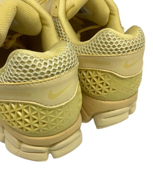 NIKE（ナイキ）NIKE (ナイキ) W ZOOM VOMERO 5 イエロー サイズ:27の古着・服飾アイテム