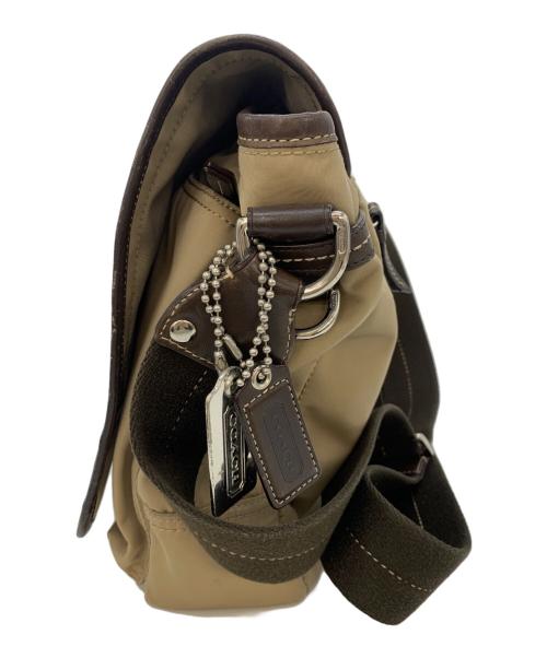 COACH（コーチ）COACH (コーチ) ショルダーバッグ ベージュ×ブラウンの古着・服飾アイテム