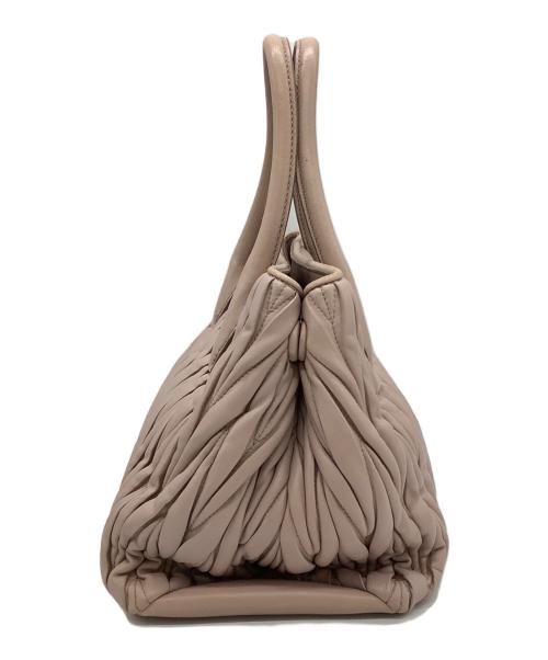 MIU MIU（ミュウミュウ）MIU MIU (ミュウミュウ) マテラッセ ピンクの古着・服飾アイテム